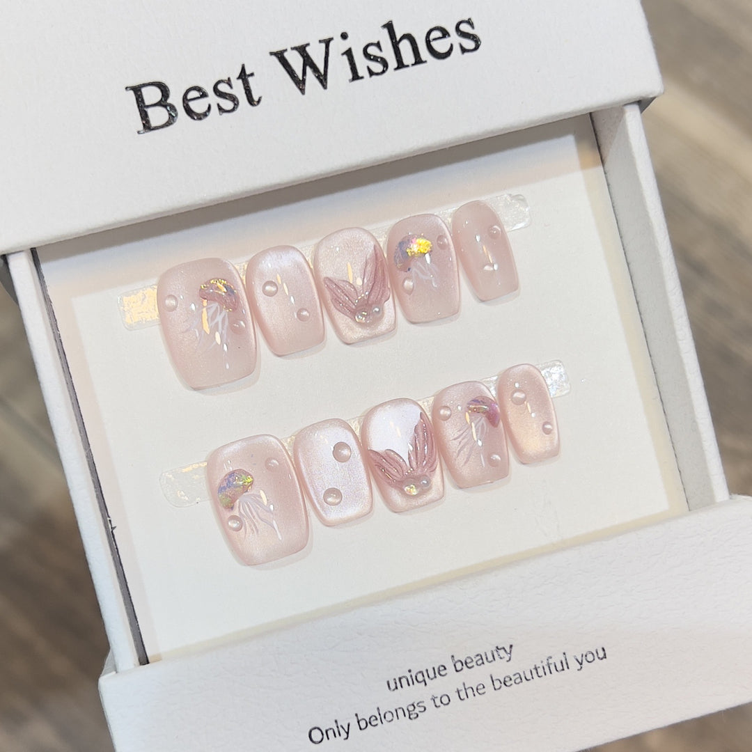 Themed Press-On Nail Art Set with Hello Kitty Designs Bowlift