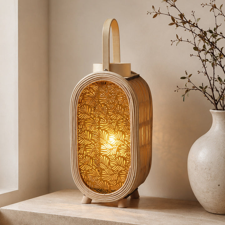 Decorative Lantern Stand Bowlift