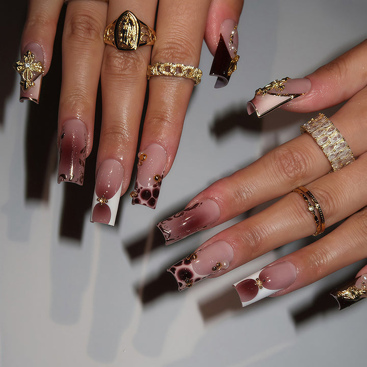Acrylic nail set with glamorous design Bowlift