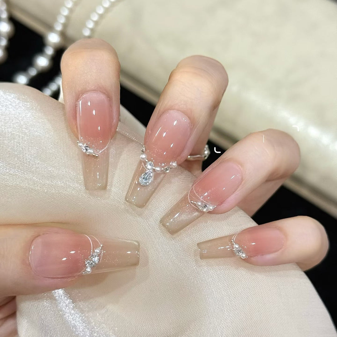 Stiletto Nail Art Bowlift