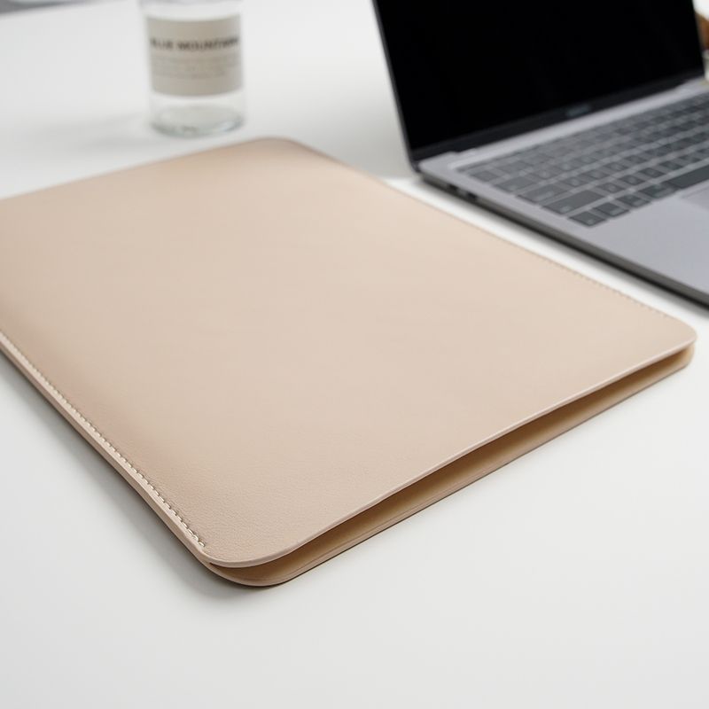 Sleek Leather Laptop Sleeve Bowlift