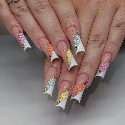 Elegant and creative artificial nails Bowlift