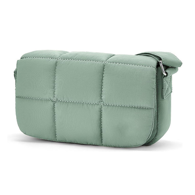 Fashionable Crossbody Bag with Quilted Surface Bowlift