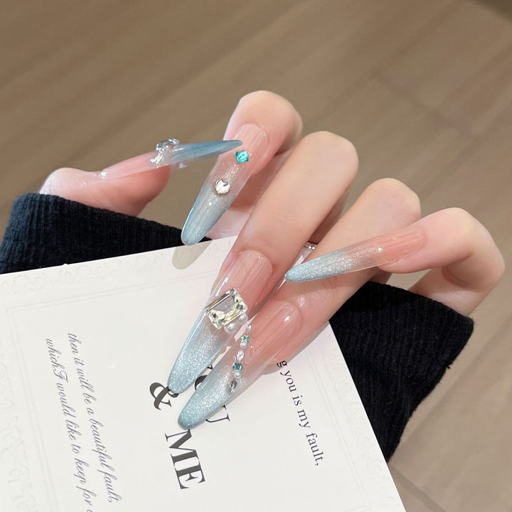 Stylish Stiletto Press-On Nail Extensions Bowlift