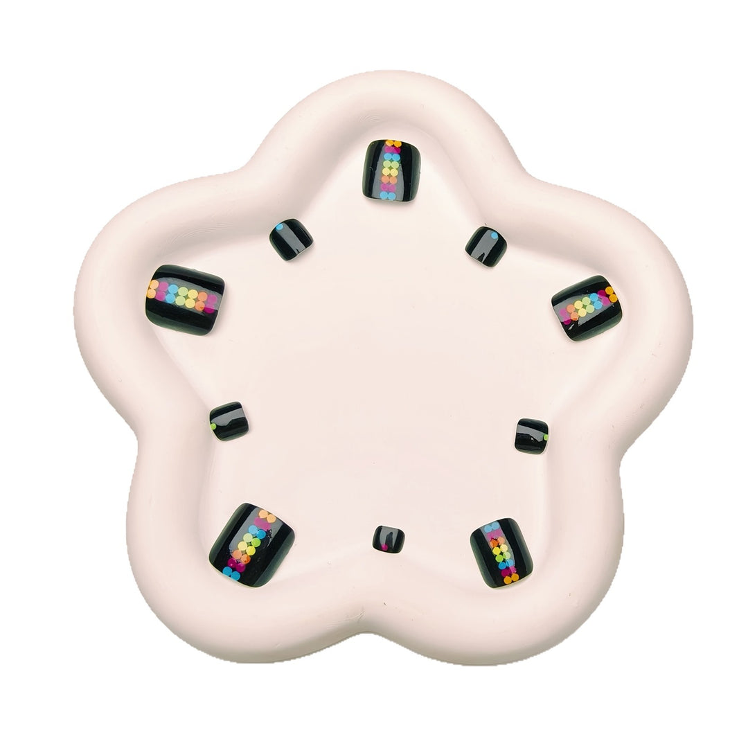 Artistic Nail Art Design Bowlift