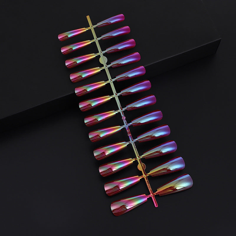 Artifical nails in modern holographic design Bowlift