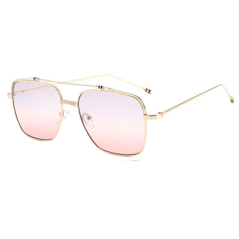 Ladies trendy curved glasses with narrow metal frame Bowlift