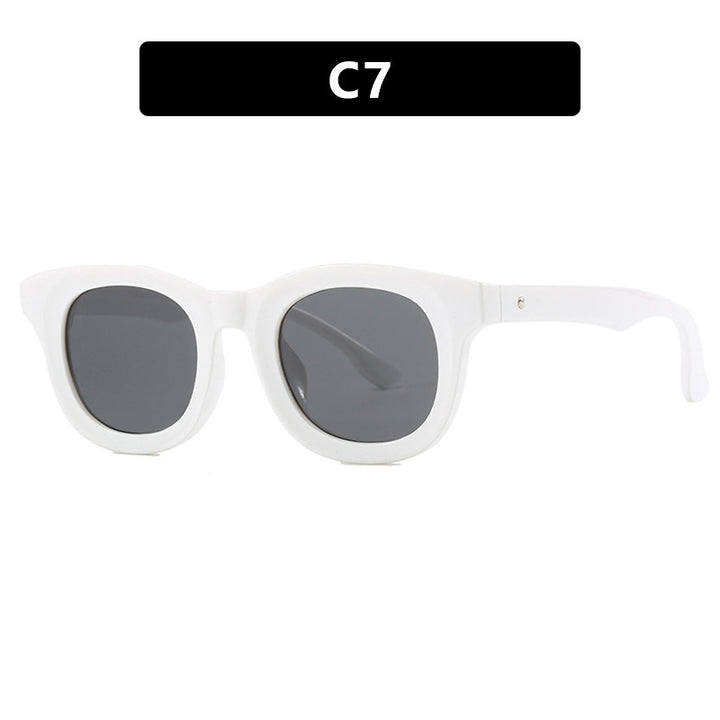 Women's trendy oversized sunglasses with distinctive design Bowlift