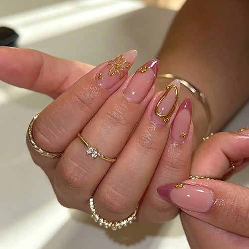 Artful nail tips with delicate gold accents Bowlift
