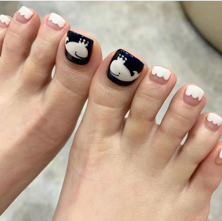Artistic Toenail Design with Divine Butterfly Design Bowlift