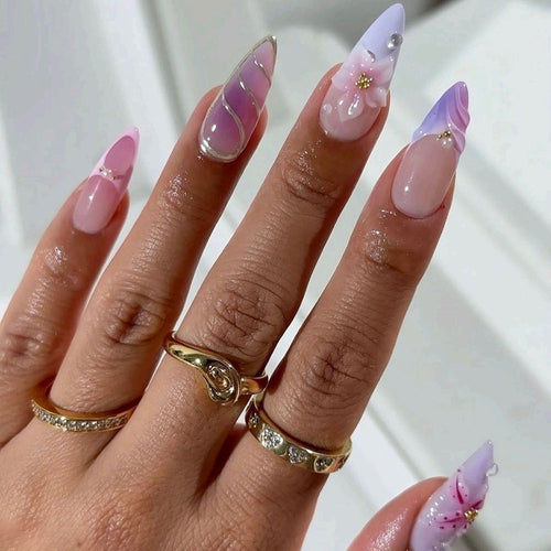 Exquisite Artificial Nails with Floral Design and Glitter Accents Bowlift