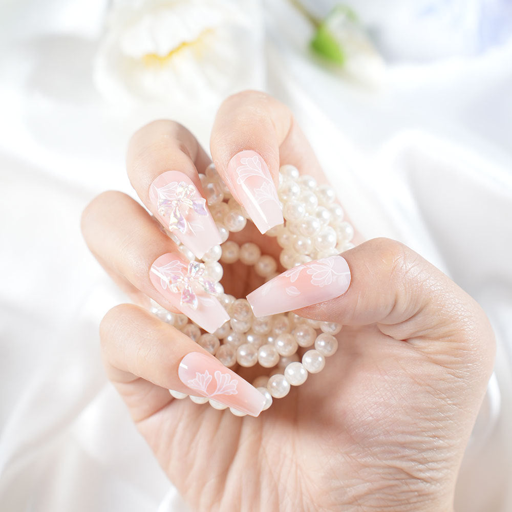 Elegant Floral Press-On Nail Extensions Bowlift