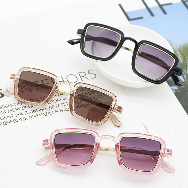 Women's square sunglasses with transparent frame and gold accents Bowlift