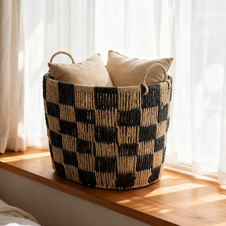 Handwoven storage basket Bowlift