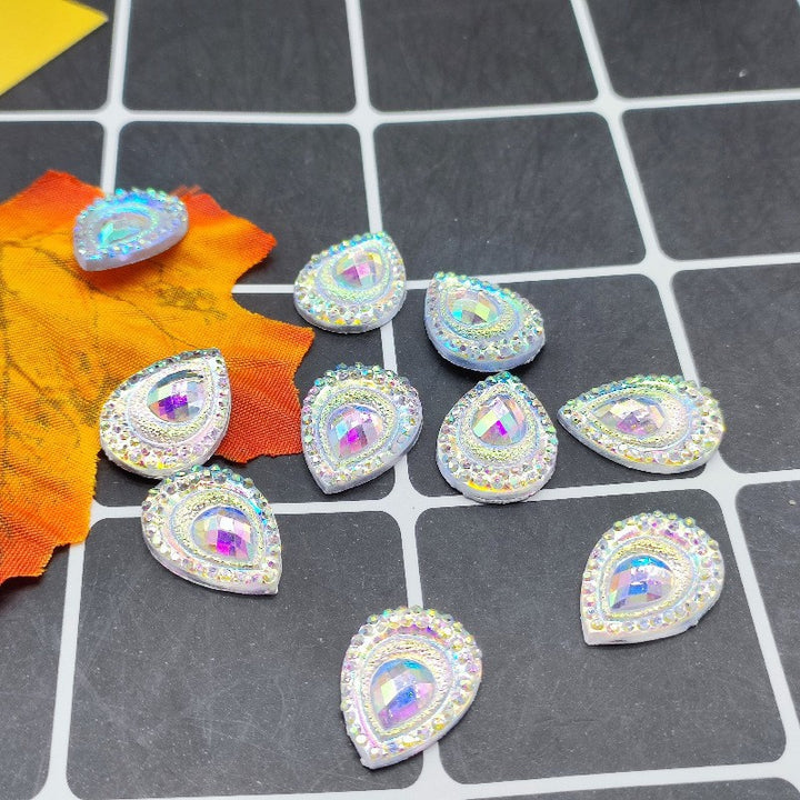 Glittering drop appliqués Bowlift
