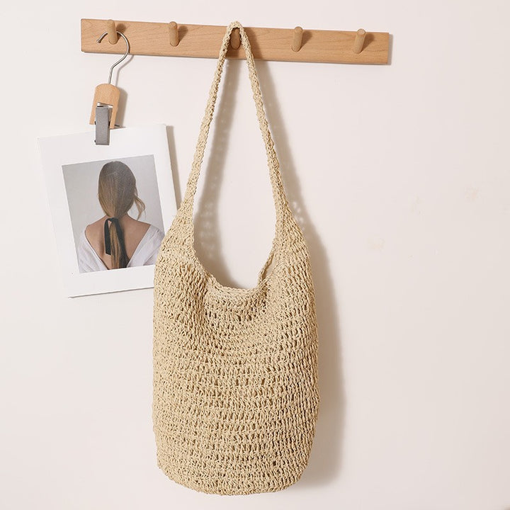 Handmade knitted bag Bowlift
