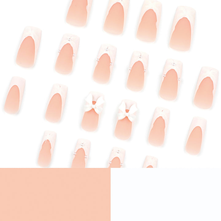 Artificial nail art with ribbon decoration Bowlift