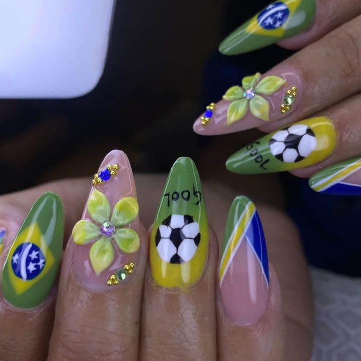 Themed Soccer-Inspired Nail Art Extensions Bowlift