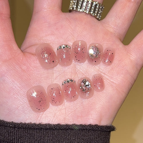 Stylish Art Nails Bowlift