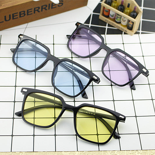 Women's modern square sunglasses with minimalist frame structure Bowlift