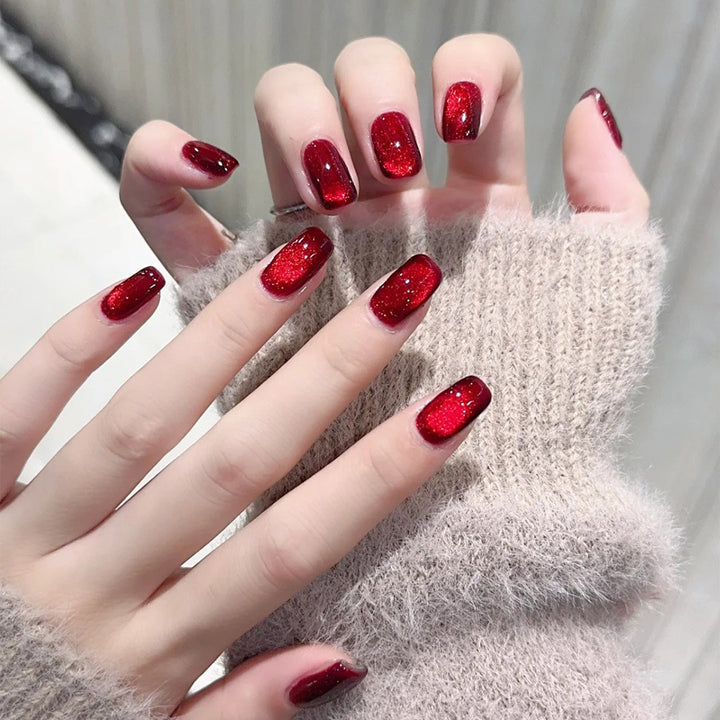 Sparkling Artificial Nails In Elegant Design Bowlift