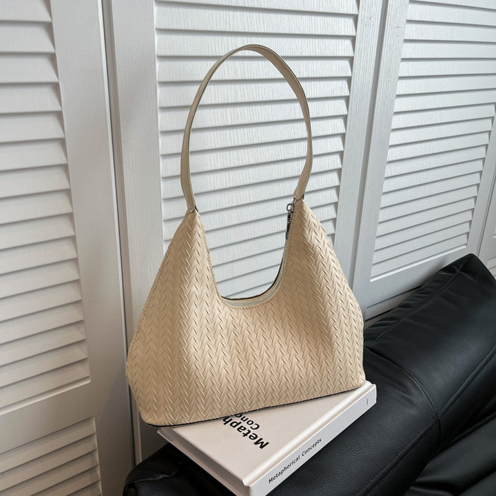 Textured Woven Shoulder Bag Bowlift