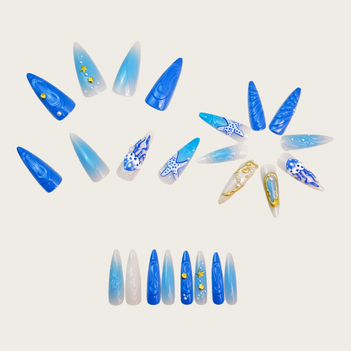 Exclusive artificial nails with maritime design Bowlift