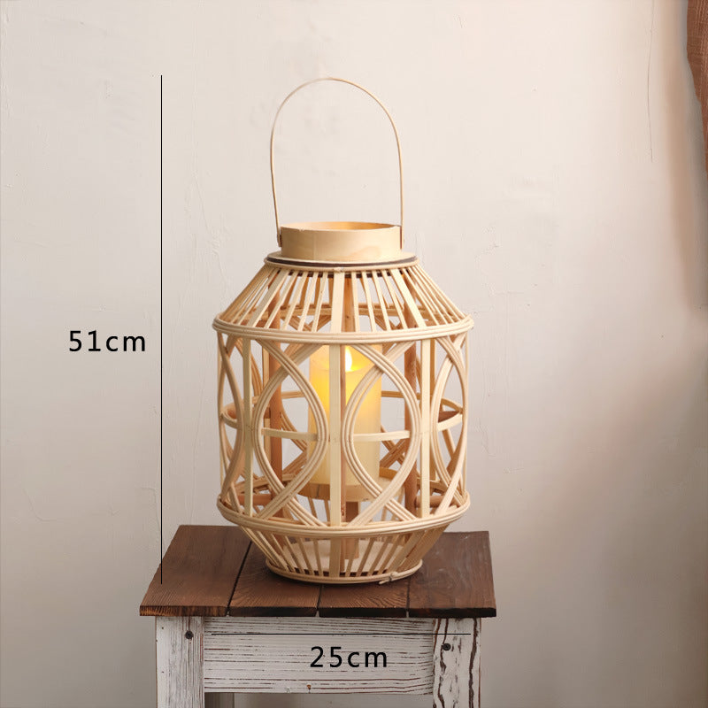 Handcrafted lantern made of rattan Bowlift