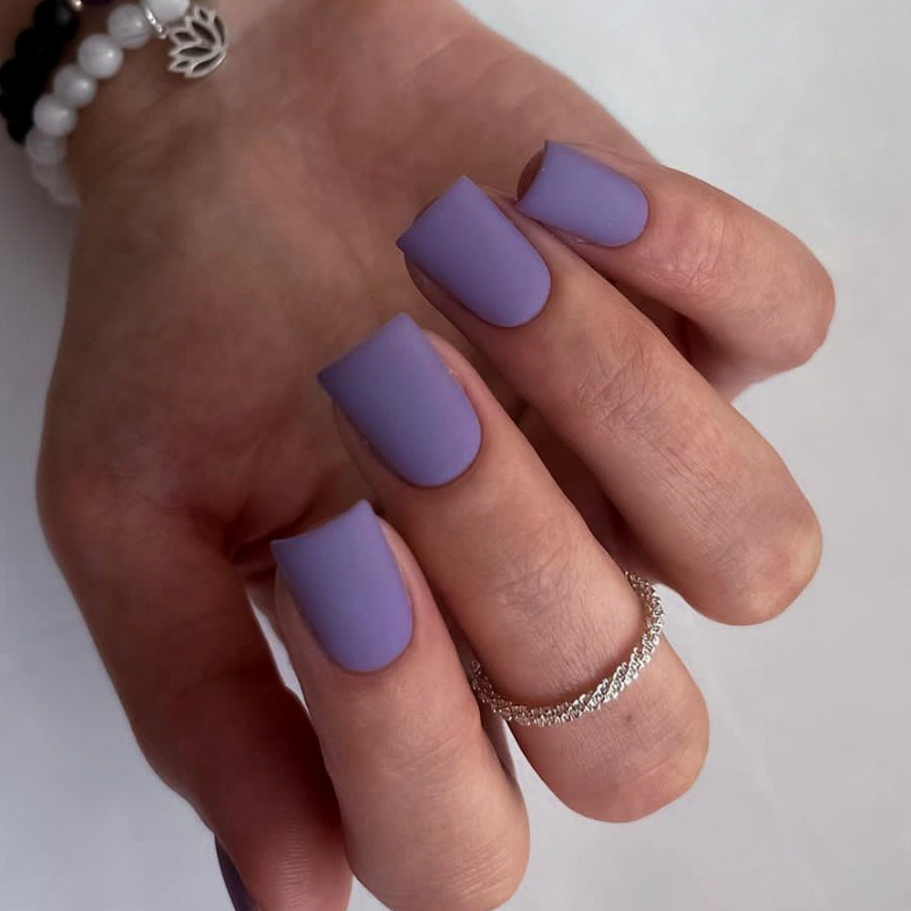 Artificial nail art with matte finish Bowlift