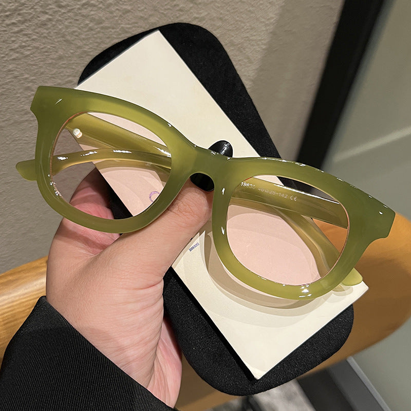 Women's trendy oversized sunglasses with distinctive design Bowlift