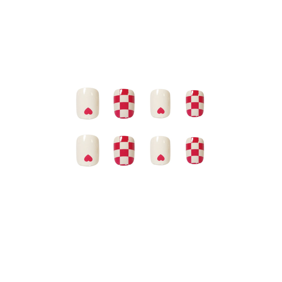 Trendy Nail Art with Heart and Checkered Patterns Bowlift