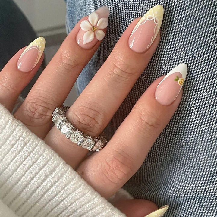 Decorative Press-On Nail Art Bowlift