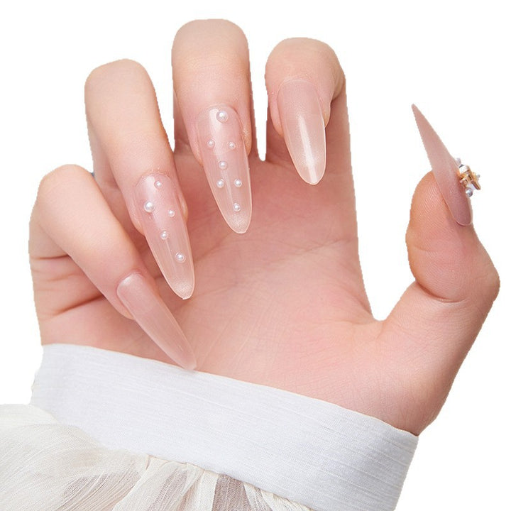 Elegant artificial nail tips with pearl details Bowlift