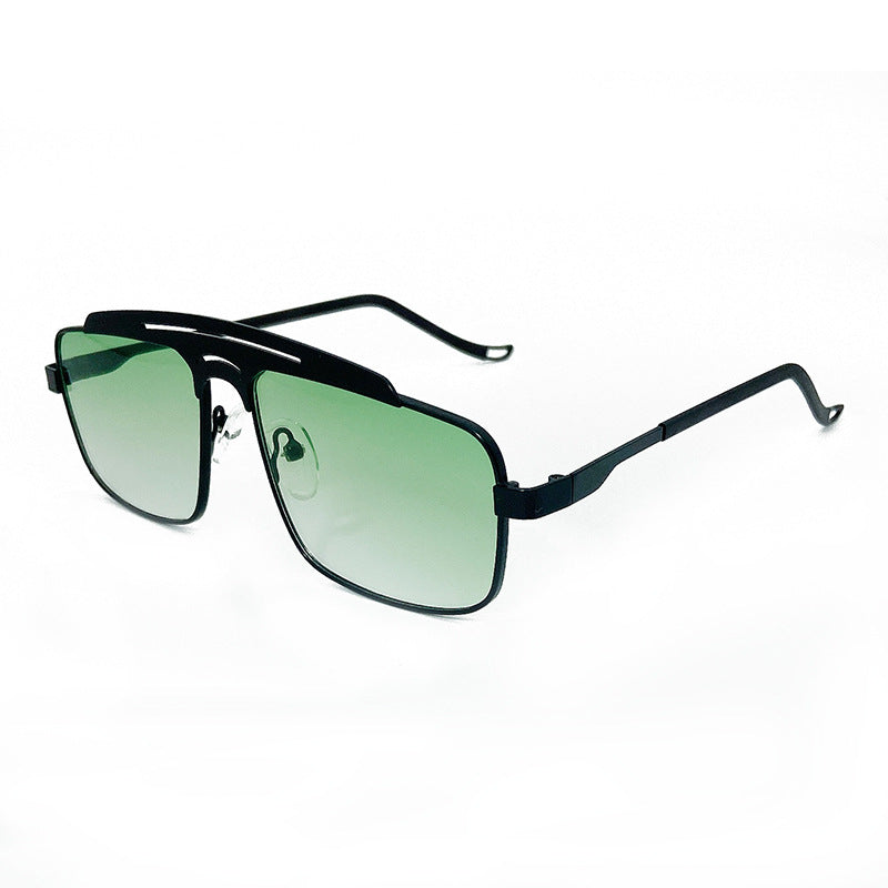Fashionable Oversized Sunglasses with Elegant Design Bowlift