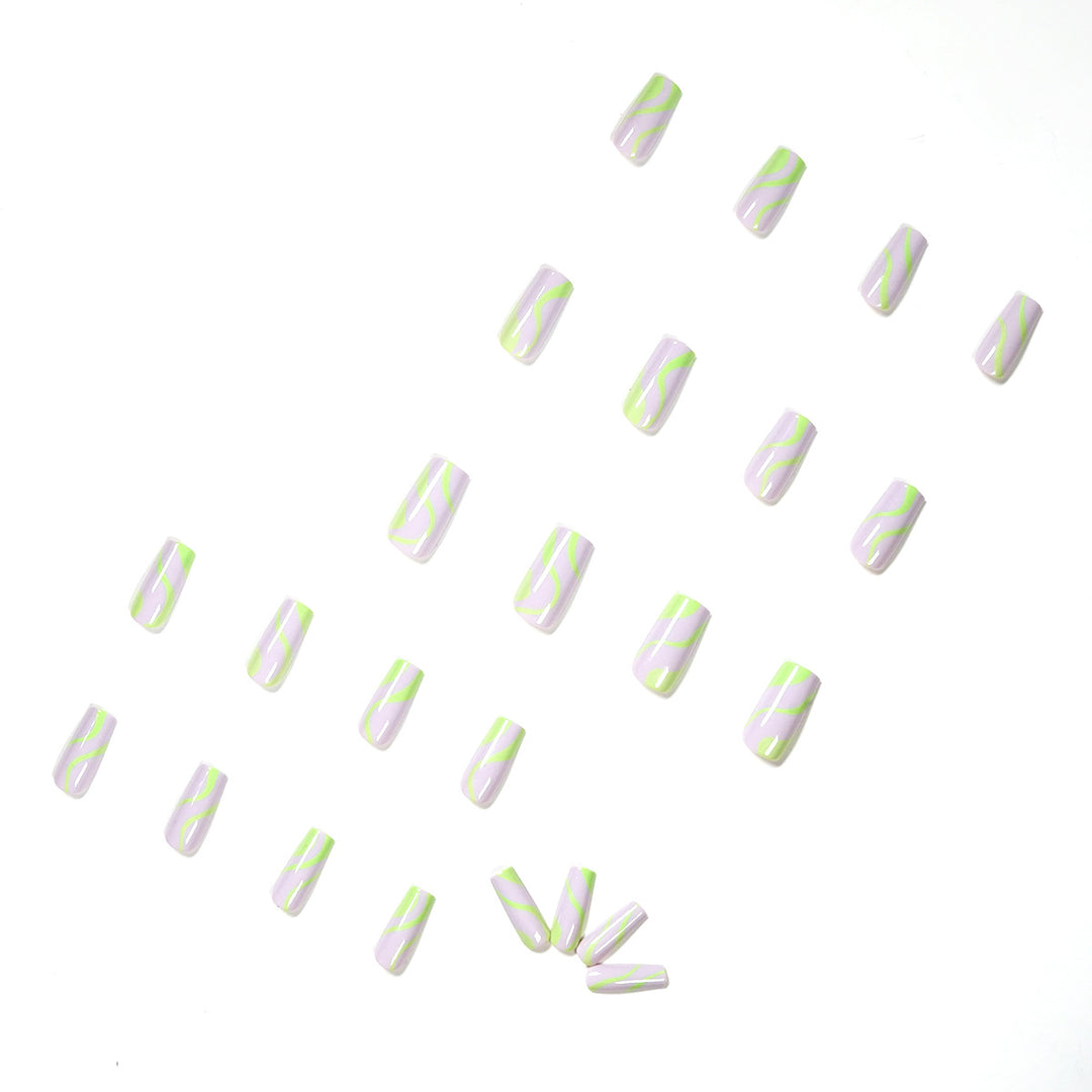 Artful Nail Art in Modern Wave Pattern Bowlift