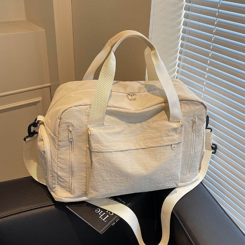 Versatile Multi-Compartment Duffle Bag