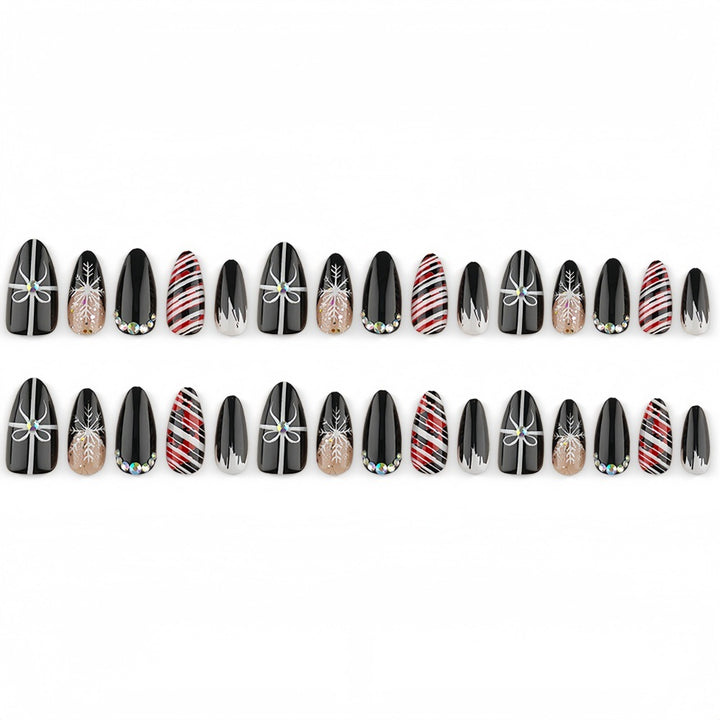 Artificial nails with festive Christmas designs Bowlift