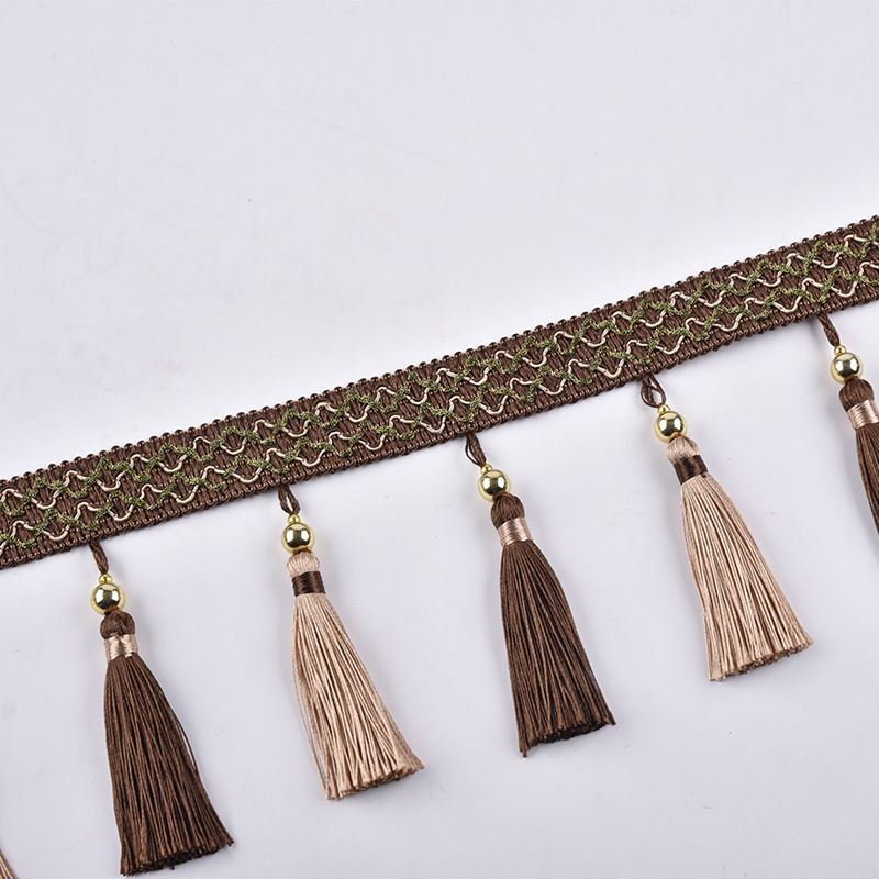 Decorative tassel trim Bowlift