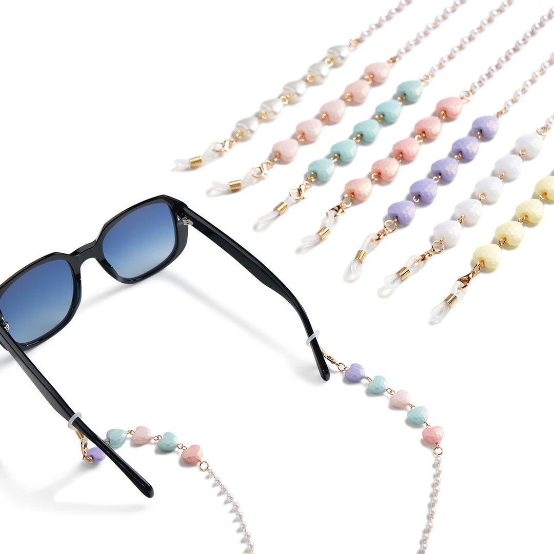Heart-Shaped Beaded Eyewear Chain Bowlift