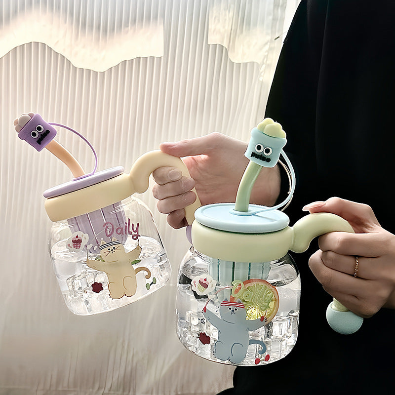 Women’s creative drinking bottle with integrated silicone straw Bowlift