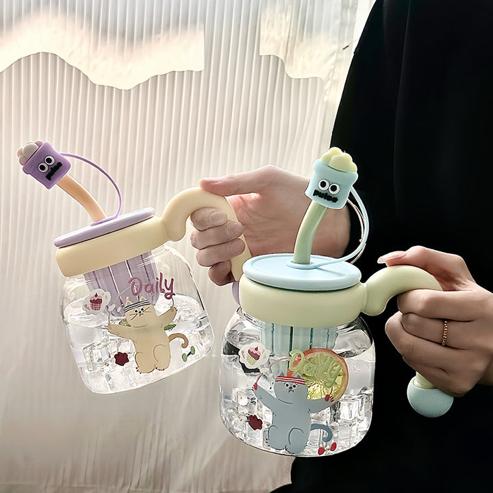 Women’s creative drinking bottle with integrated silicone straw Bowlift