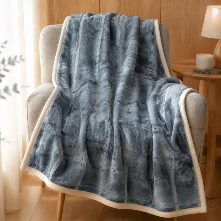 Textured Reversible Fleece Throw Blanket Bowlift