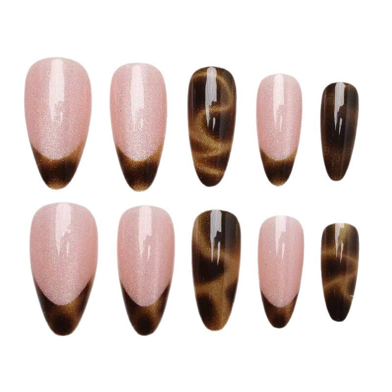 Artifical nails with elegant tortoiseshell tips Bowlift