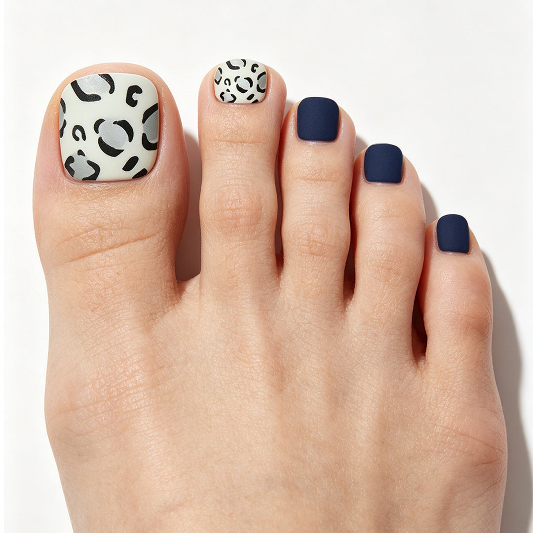 Stylish Leopard Print Press-On Toe Nails Bowlift