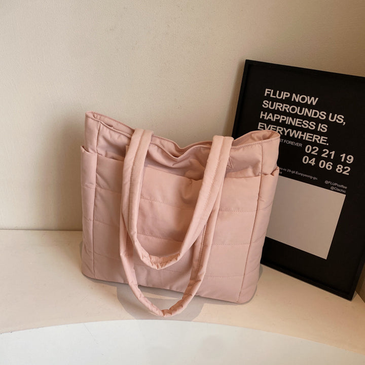 Elegant and Modern Tote Bag Bowlift