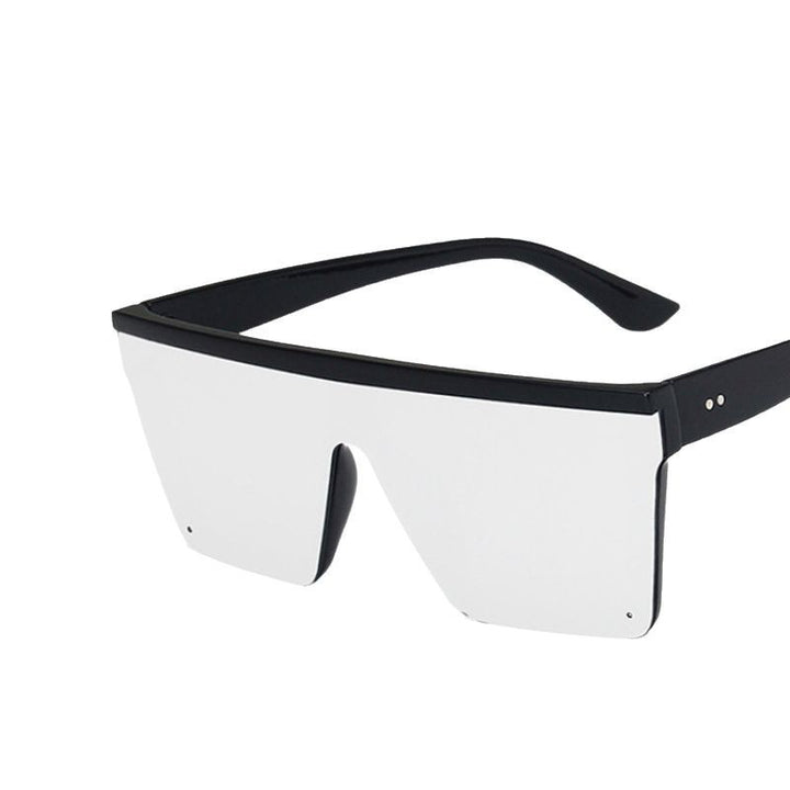 Women's fashion-forward sport sunglasses in futuristic design Bowlift