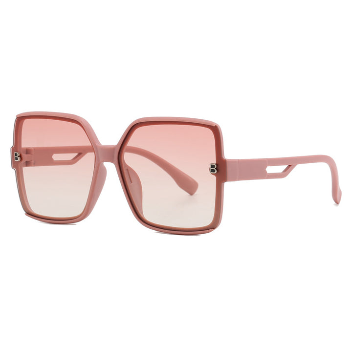 Women's fashionable oversized sunglasses with extravagant accents Bowlift