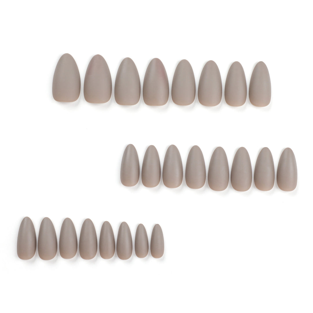 Artful stiletto nails in matte design Bowlift