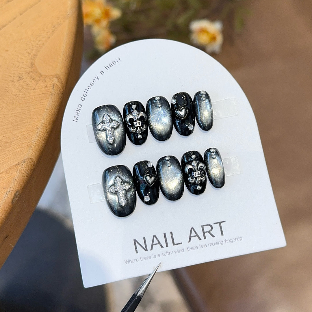 Artificial Nail Set with Decorative Elements Bowlift