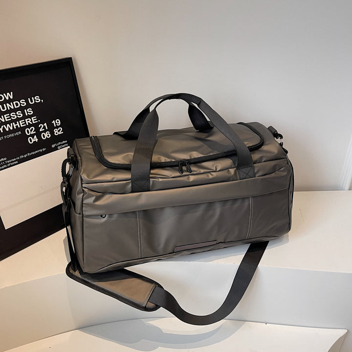Sporty travel bag with insulated lining Bowlift